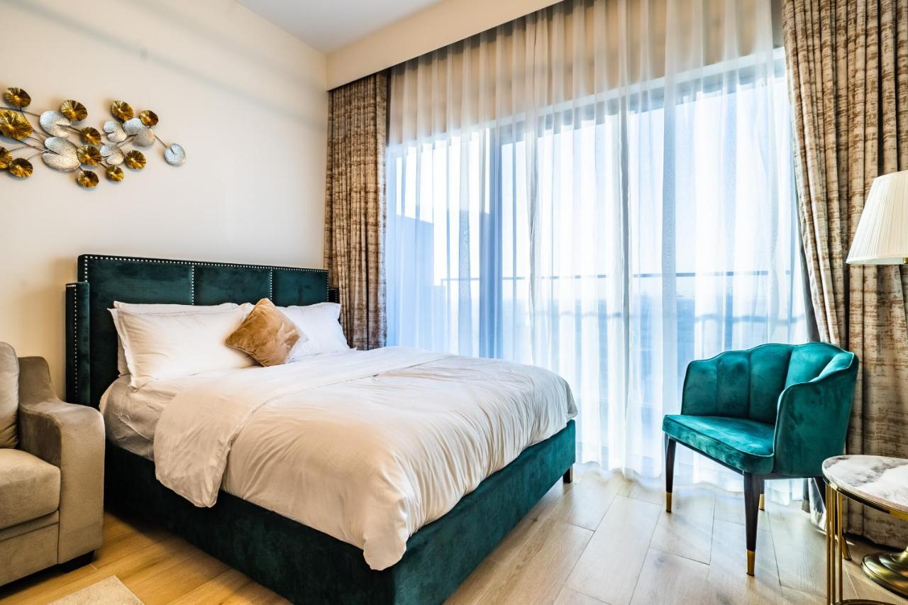 Azizi Aura, Jebel Ali- Near Metro Station Apartment Dubai